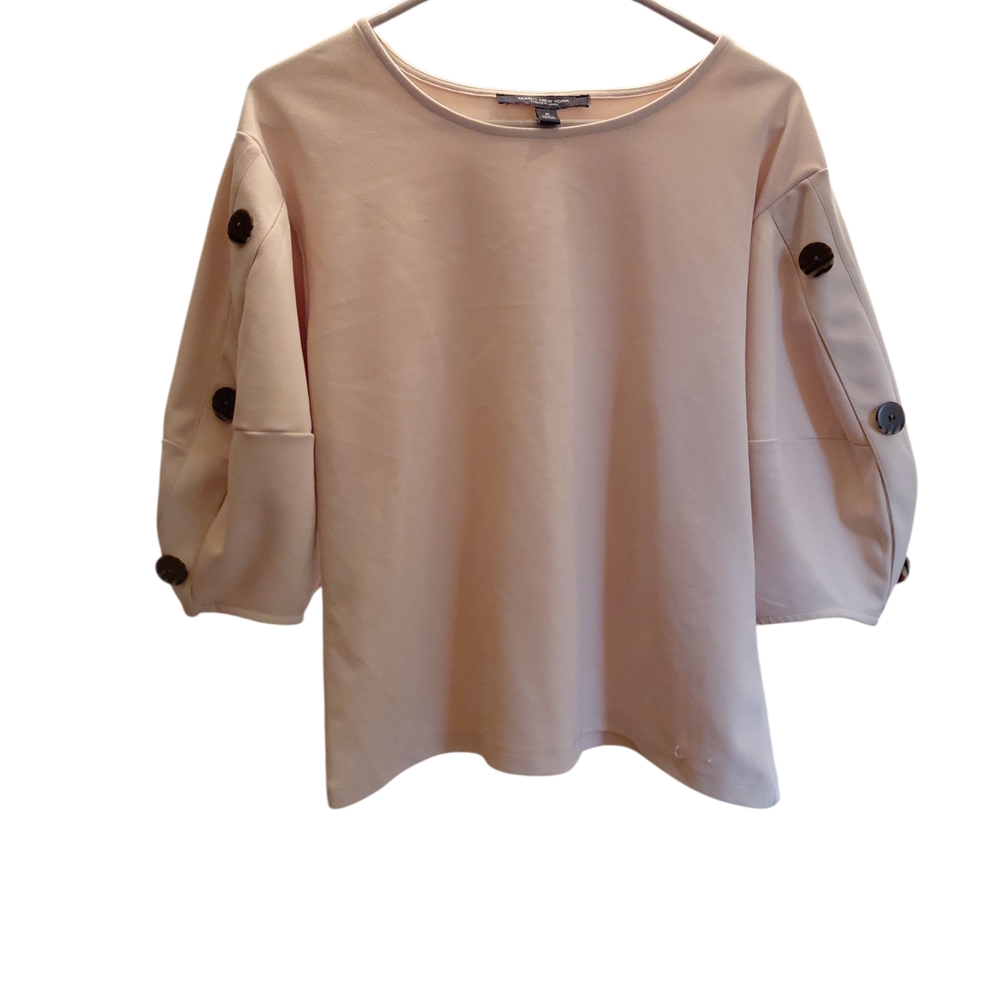 "Marc New York" Sz. M Beige Blouse with Buttoned Sleeves